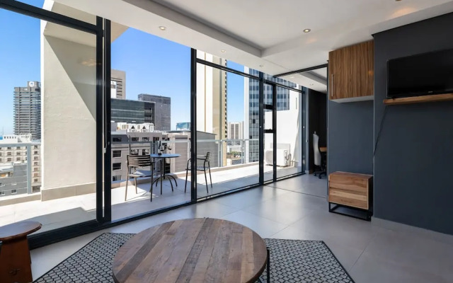 The Decks 1102 by CTHA