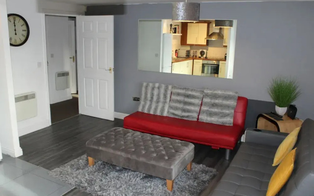 Empire 2 Bedroom Serviced Apartment