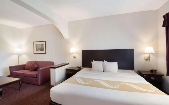 Quality Inn Grand Suites Bellingham
