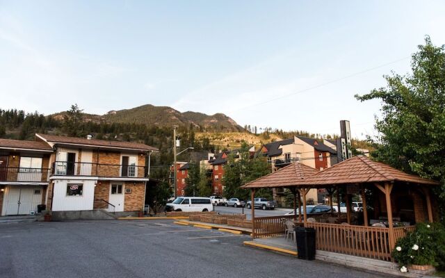 Radium Park Lodge