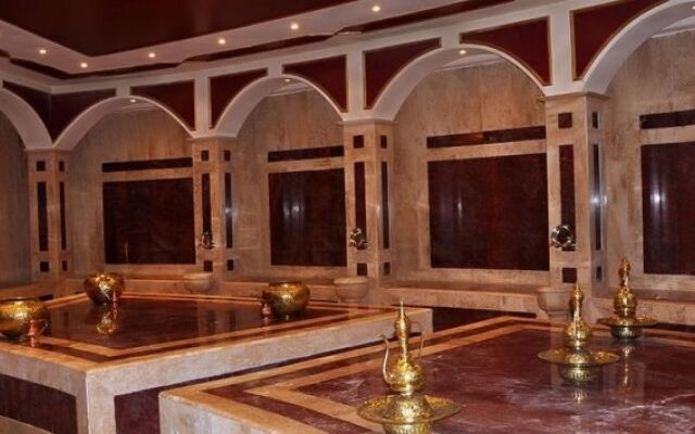 Golden 5 Sapphire Suites Hotel