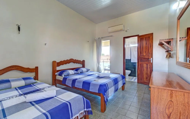 Casa com Piscina no Iguape 50m do Mar