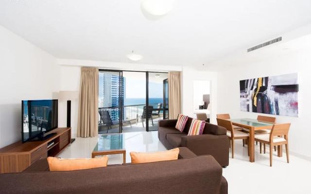 Paradise Centre – Guest Rooms – Gold Coast