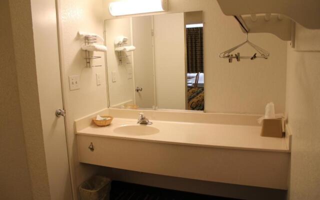 Somatel Nashville Airport Hotel