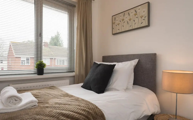 Captivating Beverley 3-bed House Private Parking