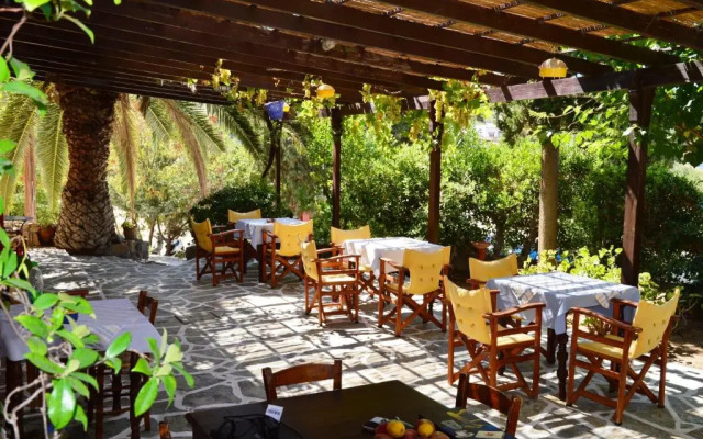 Vagia Hotel