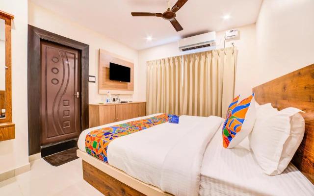 Fabhotel Spark Inn