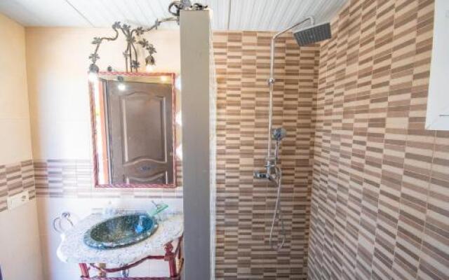 Cubo's Villa Sonia
