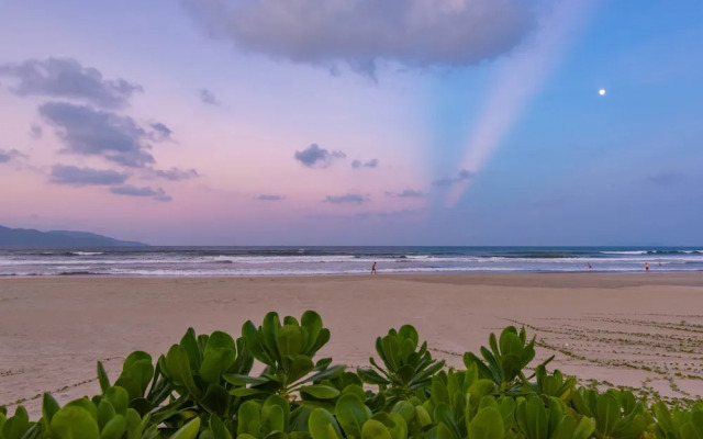 Tropical Villas Beach Danang