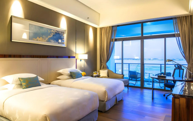 Forest City Marina Hotel