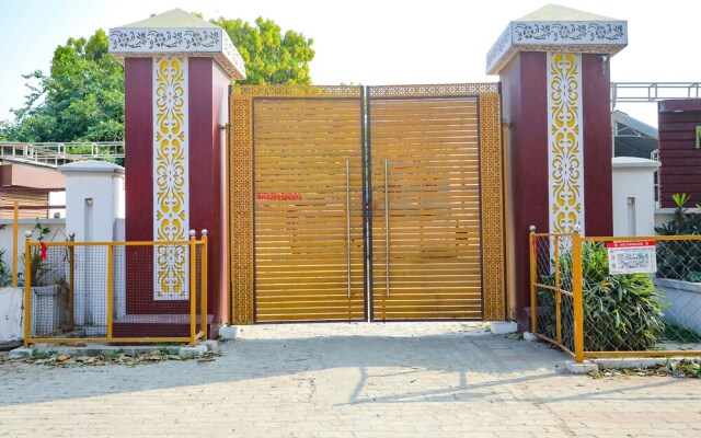 Fabhotel Madhuri Annex