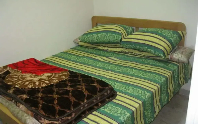 Three Bedroom Apartment With Pyramids View