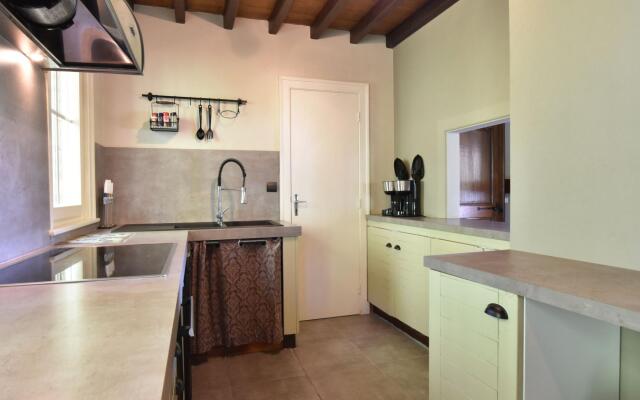 Attractive Holiday Home in Saint-Omer with Wellness Centre