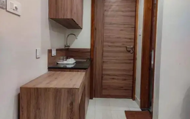 RR Mount Elite Suites