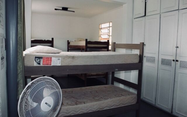 Wally's House Hostel