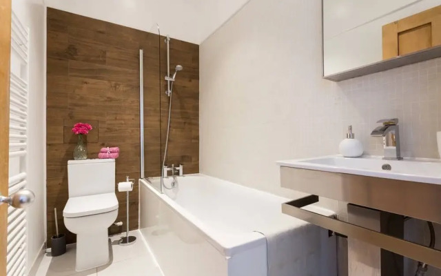 Bright and Beautiful 2 Bed Flat Near Hyde Park