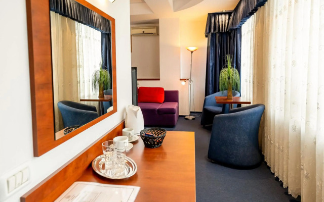 Samaa Hotel