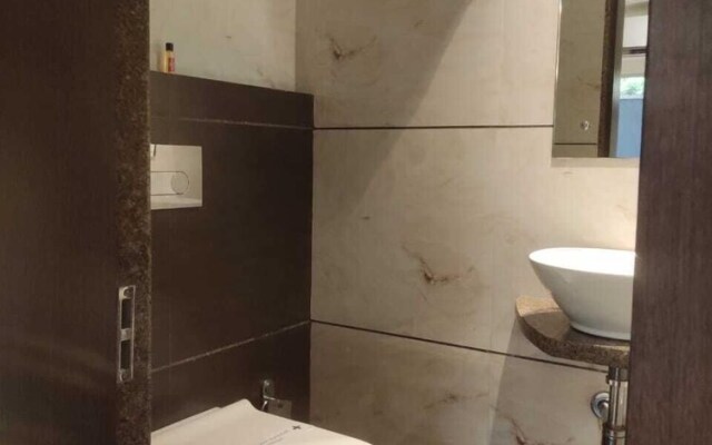 Hotel Express INN, Panvel