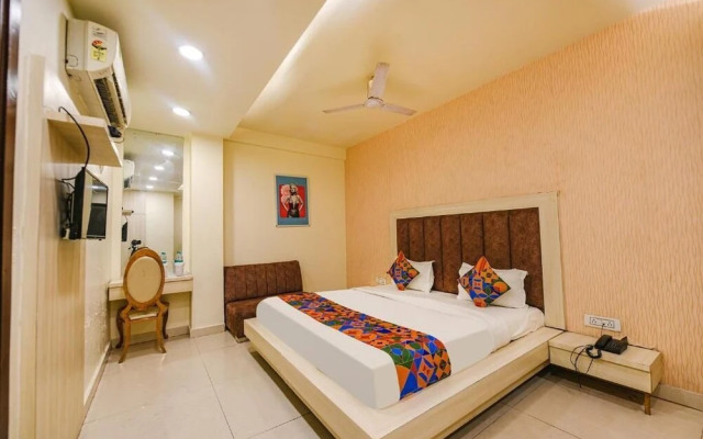 Oyo 90662 Heaven Seven