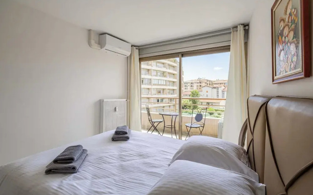 Very Nice Renovated Apartment - Cannes La Bocca - 3br/6p