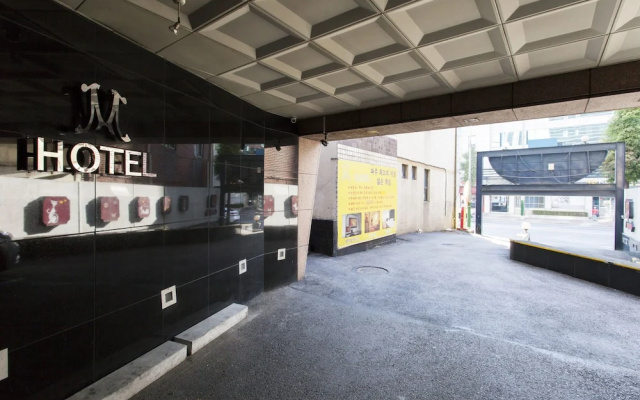 M Hotel