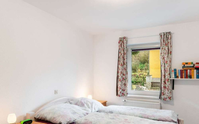Serene Holiday Home in Naumburg near River
