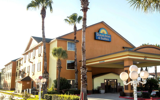 Days Inn & Suites by Wyndham Houston North/Aldine