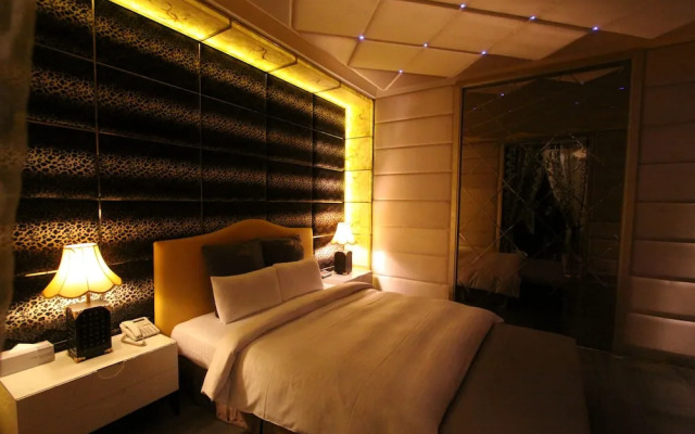 THE YORKER De'luxe Motel