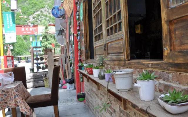 Jiuzhaigou Zhuoma Youth Hostel