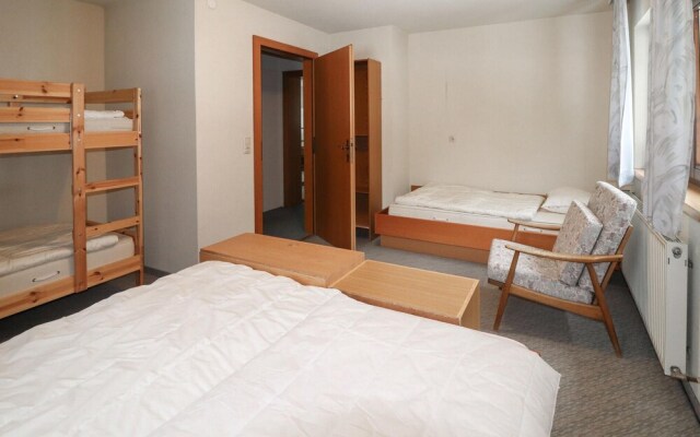 Beautiful Caravan in Gosau With 6 Bedrooms and Wifi