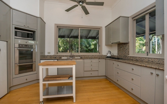 Brookbank - Byron hinterland estate