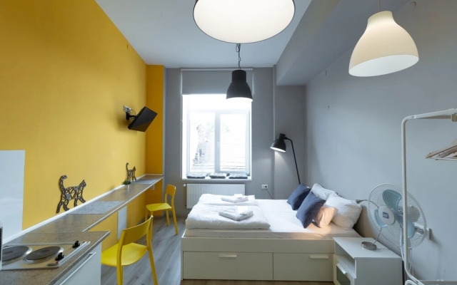 Stories Hub