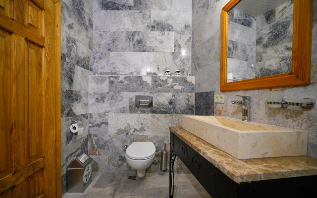 Cave Hotel Saksagan