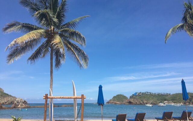 El Careyes Club & Residences