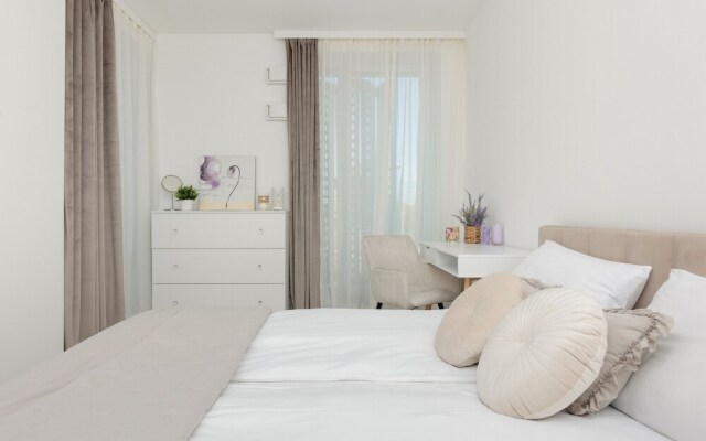Zabłocie Apartments Cracow by Renters