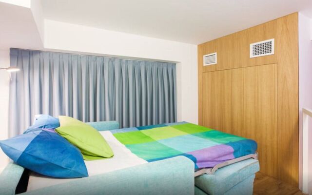 Holi-Rent Duplex Descalzos D