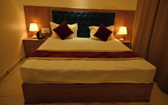 Shiva Palace by Golden Leaf Hotels
