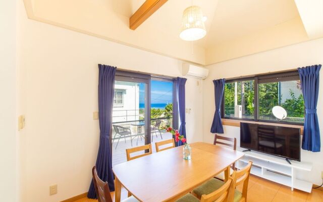 Regina Ishigaki Kabira Sky