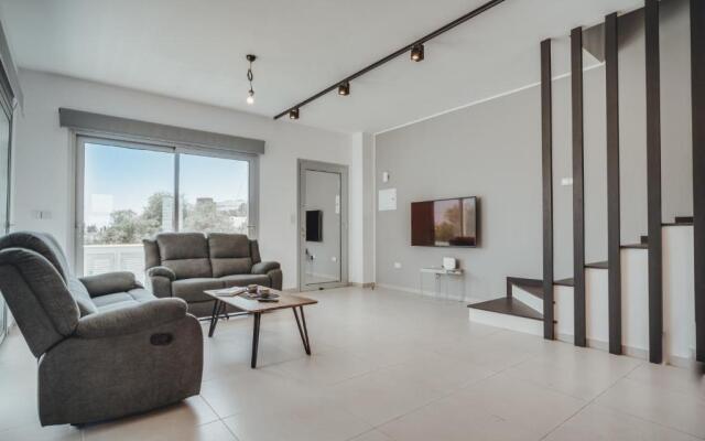 Modern 3 bedroom villa near Nissi Beach!