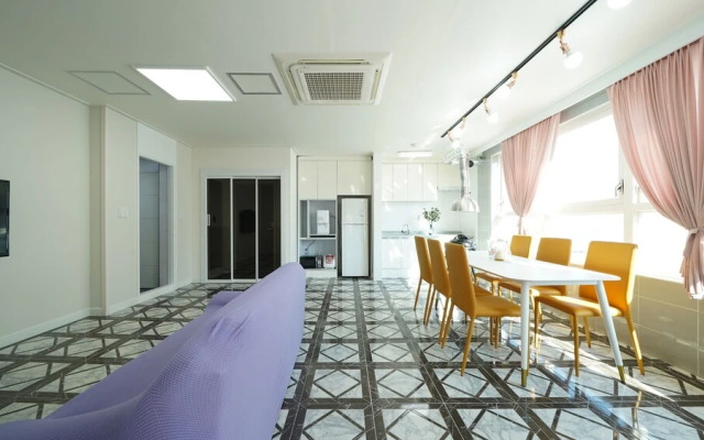 Geoje Memory Kids Pool Villa