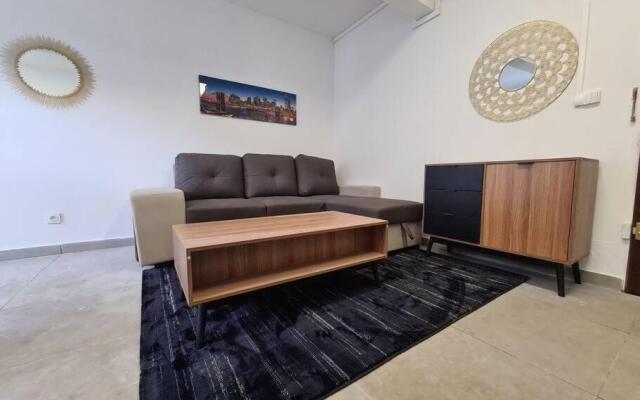 T-3 Hypercentre Saint Denis Rue Piétonne