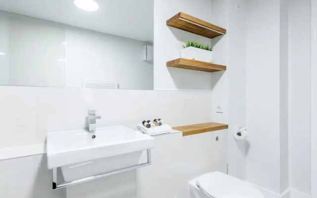 Marina Place by Roomspace Apartments