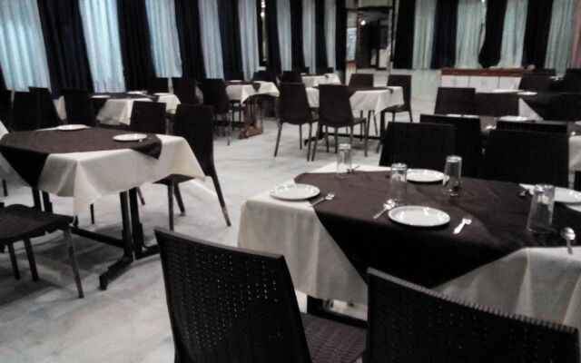 Krishna Park Inn