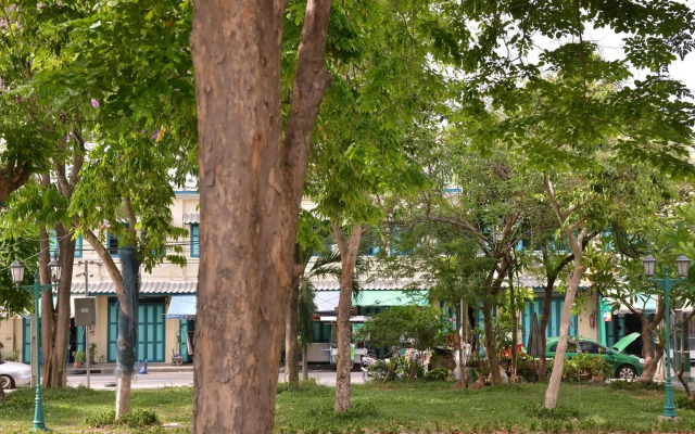 Neighbor Phuthon