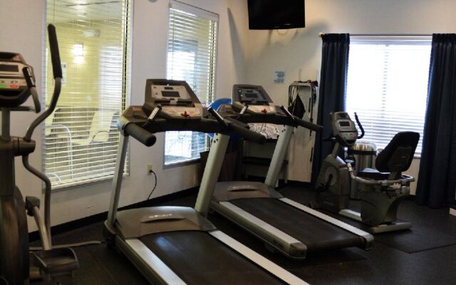 Holiday Inn Express & Suites Youngstown West - Austintown by IHG