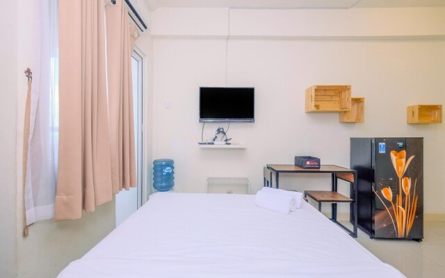 Modern And Stylish Studio At Green Pramuka Apartment