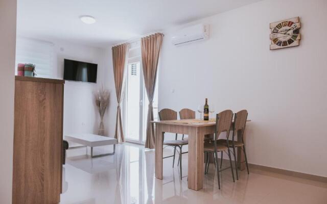 Poolside Hideout Apartments