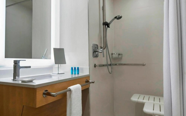 Delta Hotels by Marriott Richmond Downtown