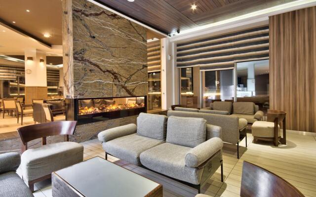db Seabank Resort and Spa