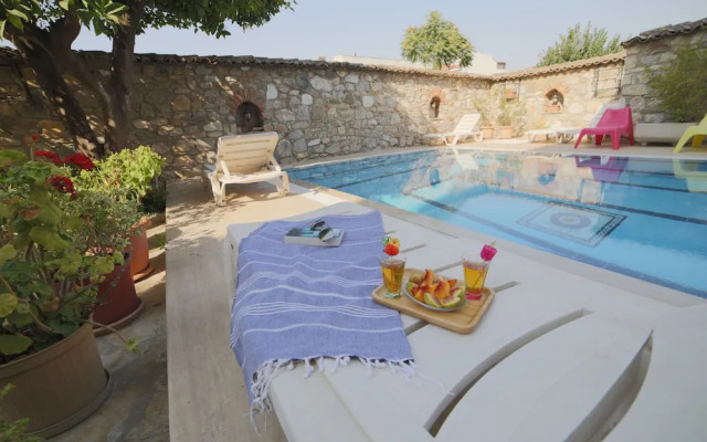Nazar Hotel
